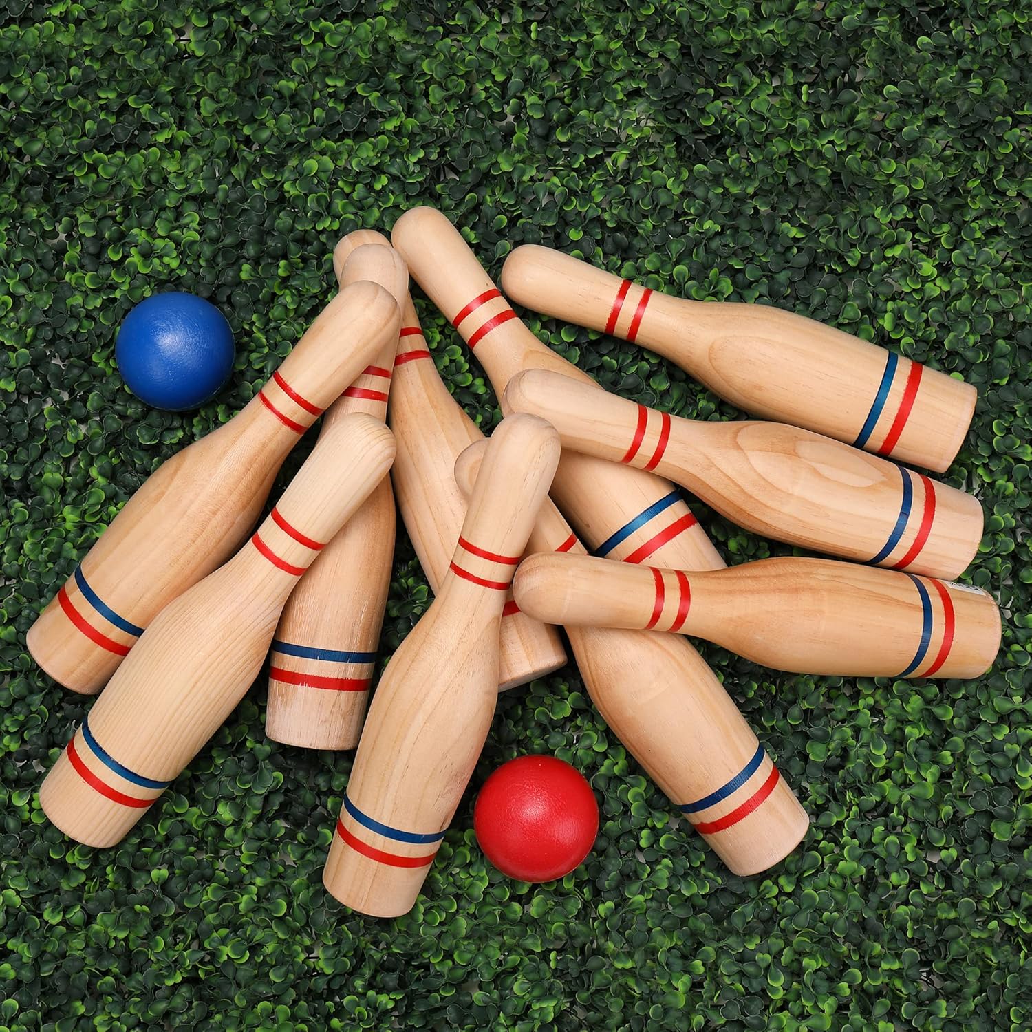 11 Pins Wooden Lawn Bowling Skittles Set with Carrying Mesh Bag N880