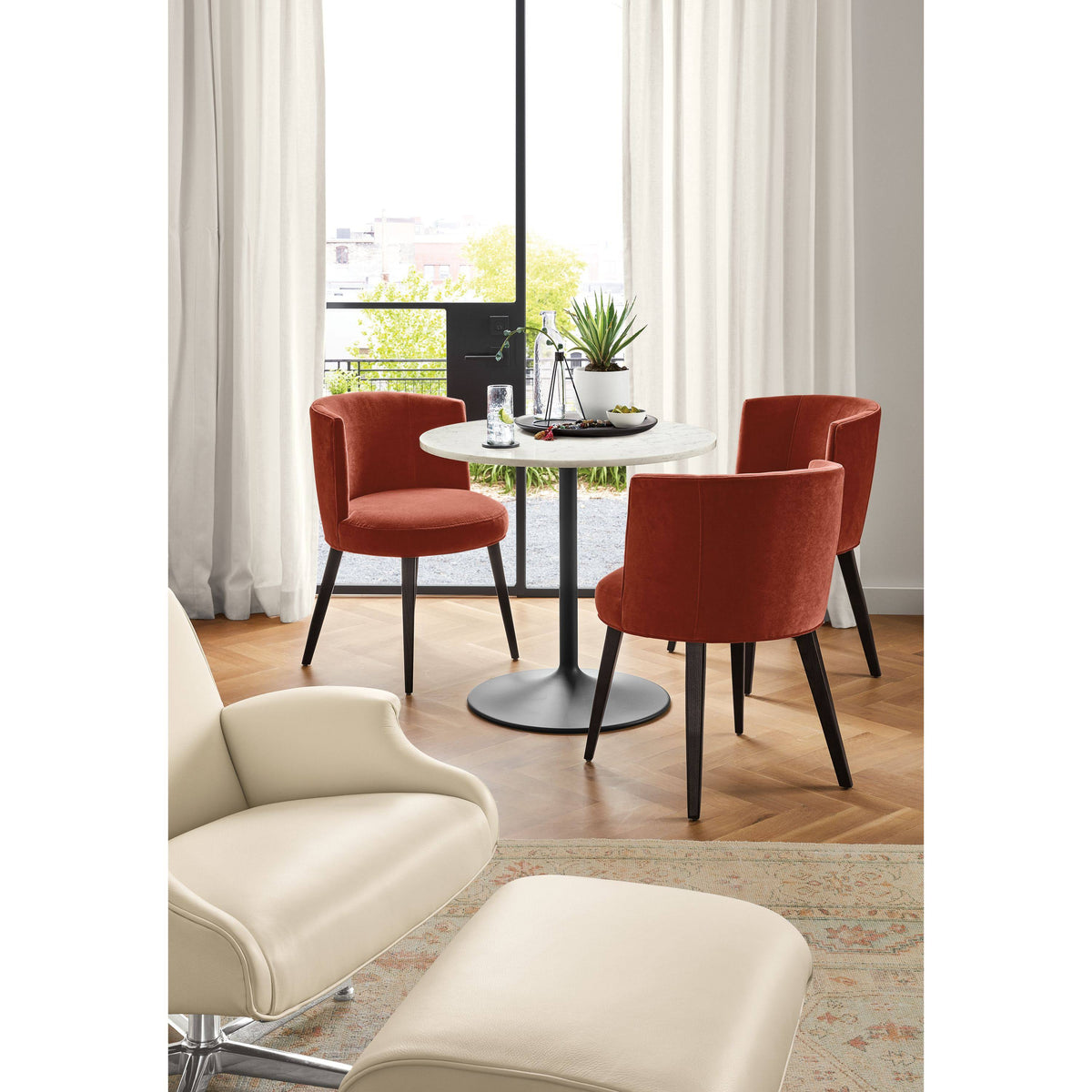 Smoke Tempered Glass Round Table with Graphite Base C580552
