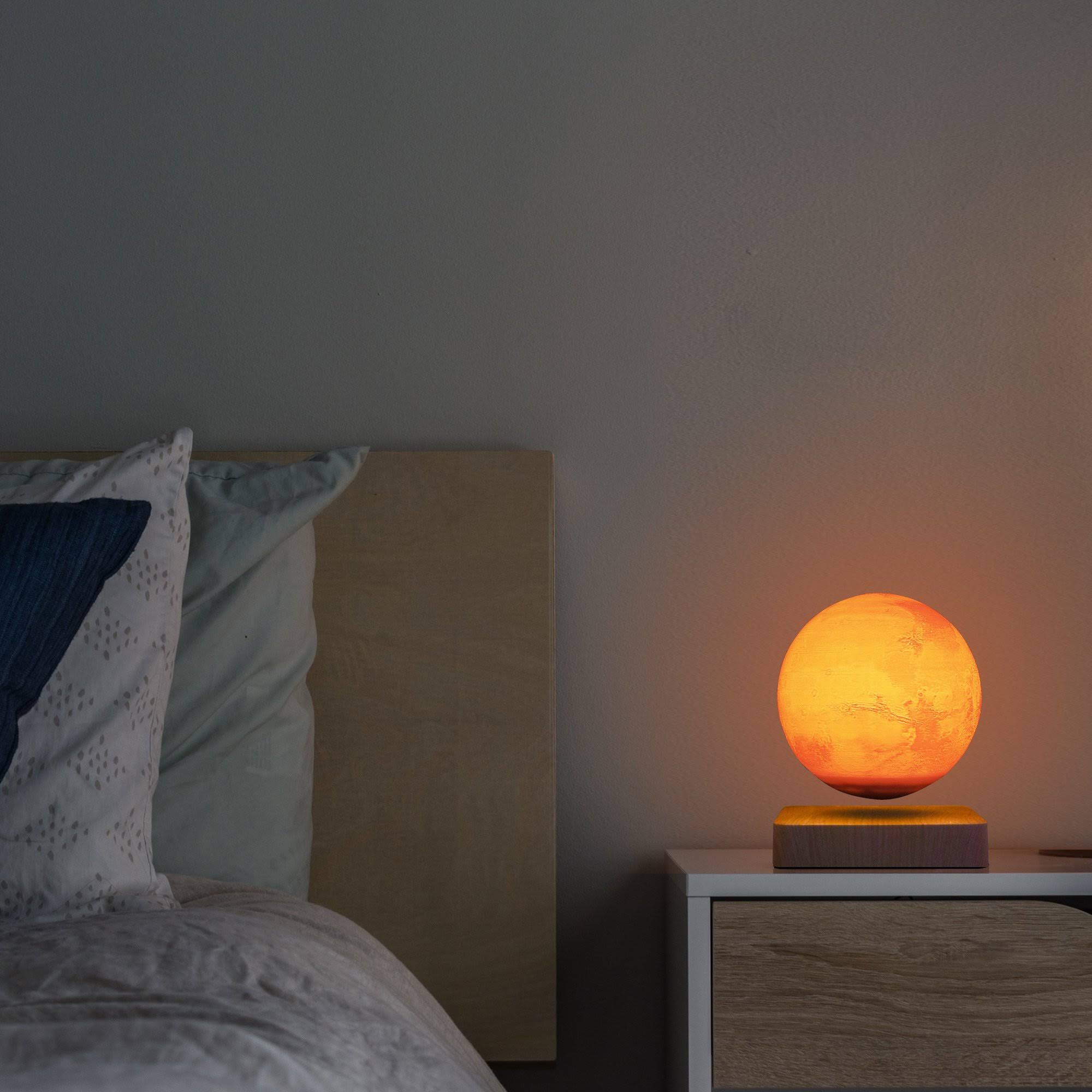 Floating Jupiter Lamp Light B385