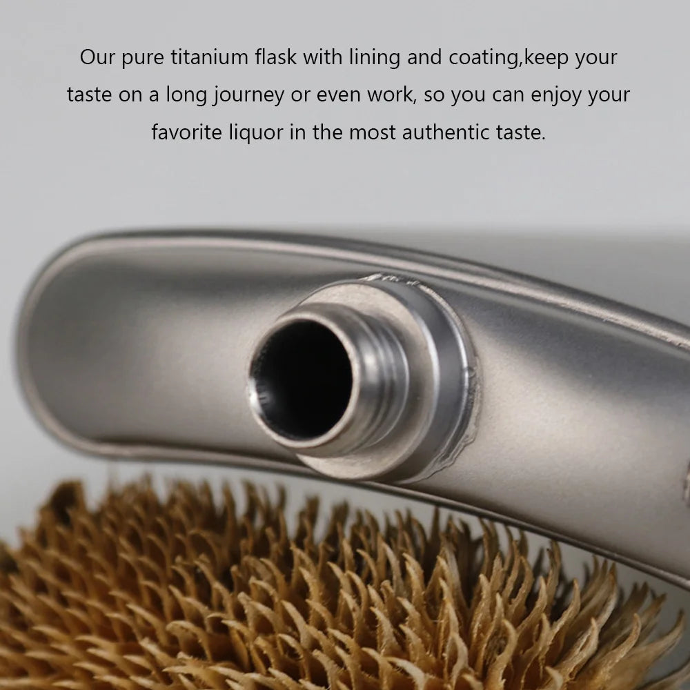 Titanium Flask Hip Flagon with Screw Clip Ultralight Hydration Flat Bottle with Ti Funnel K7368