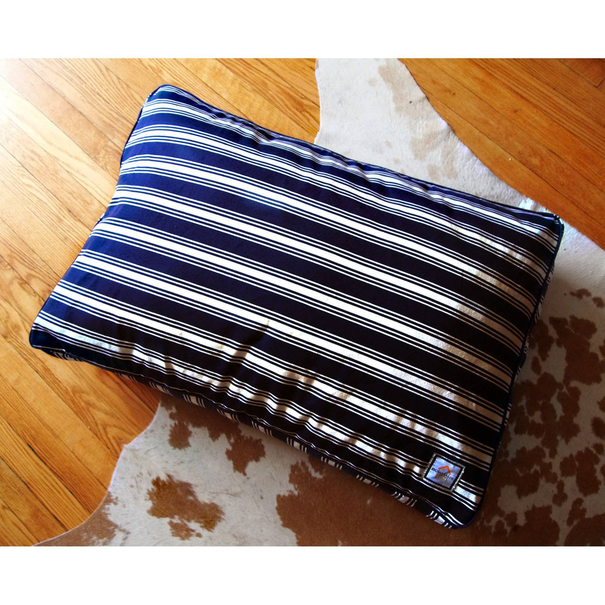 Small Nautical Stripe Crate Bed O93614